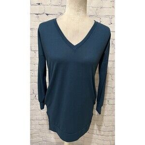 Honey & Lace Highland Sweater Blue With Pockets Long Side Slits Size XS $40 NWT